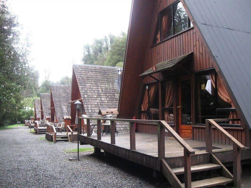 Вилла Termas De Aguas Calientes Пуеуэ Экстерьер фото